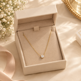 Lumière Solitaire Necklace